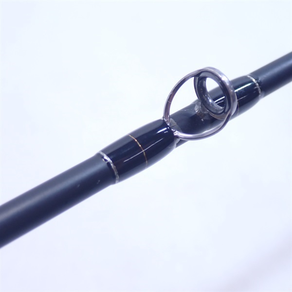 オロチＸ４Ｆ５－６８Ｘ４